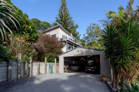 Photo of property in 126 Oratia Place, Onemana, Whangamata, 3691
