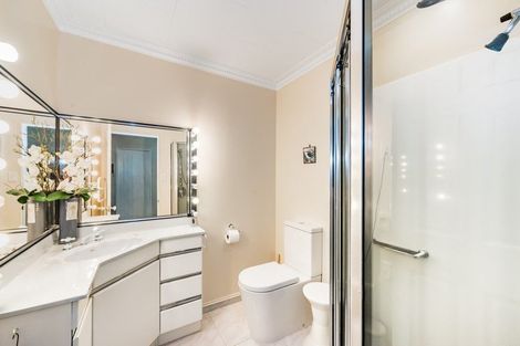 Photo of property in 23 Tawa Street, Waikanae, 5036