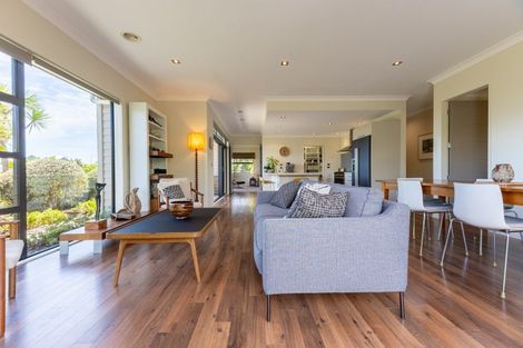 Photo of property in 4 Pateke Way, Paraparaumu Beach, Paraparaumu, 5032