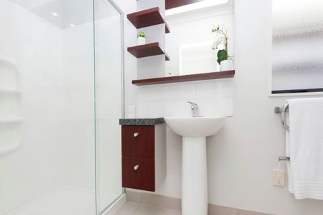 Photo of property in 52 Baverstock Road, Flat Bush, Auckland, 2016