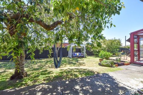 Photo of property in 22 Victoria Street, Carterton, 5713