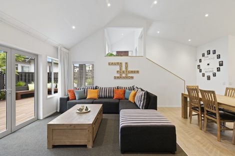 Photo of property in 11 Knoll Rise, Pukekohe, 2120