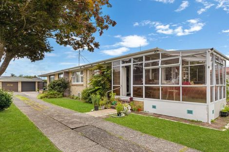 Photo of property in 2 Forsyth Street, St Andrews, Hamilton, 3200