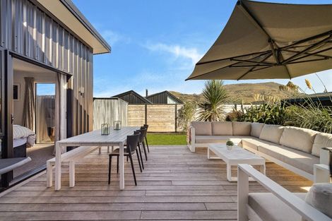 Photo of property in 13 Wheat Street, Jacks Point, Queenstown, 9371