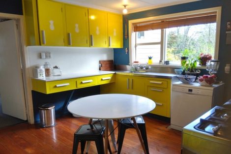 Photo of property in 71 Mckenzie Street, Geraldine, 7930