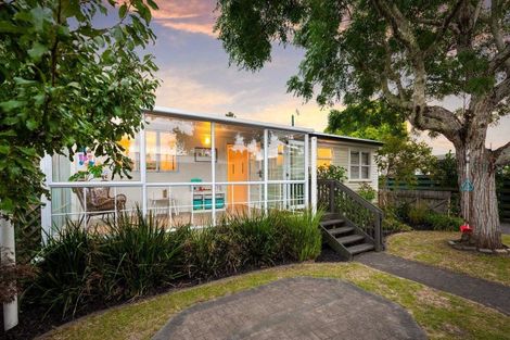 Photo of property in 19 Brennan Avenue, Te Atatu Peninsula, Auckland, 0610