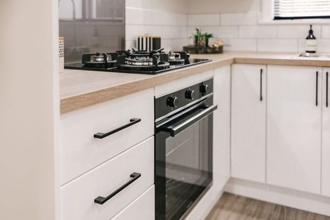 Photo of property in 28 Aberdeen Avenue, Takaro, Palmerston North, 4412