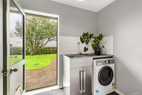 Photo of property in 7 Bayview Drive, Waiuku, 2123