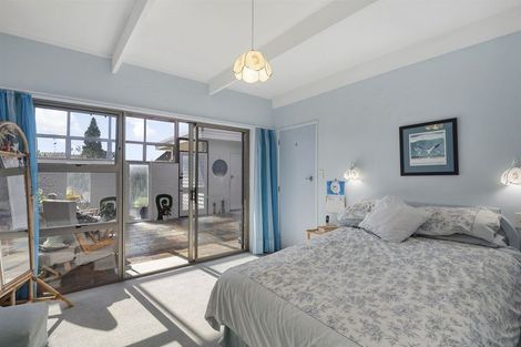 Photo of property in 2/178 Stapleford Crescent, Browns Bay, Auckland, 0630