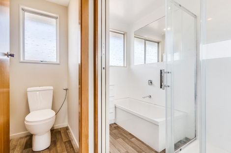 Photo of property in 48 Kent Lodge Avenue, Avonhead, Christchurch, 8042