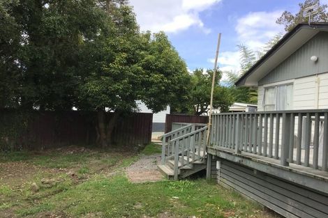 Photo of property in 51 Larissa Avenue, Henderson, Auckland, 0610