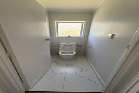 Photo of property in 64 Oaktree Avenue, Browns Bay, Auckland, 0630