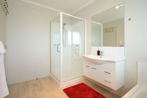 Photo of property in 11d Gregson Drive, Huntly, 3700