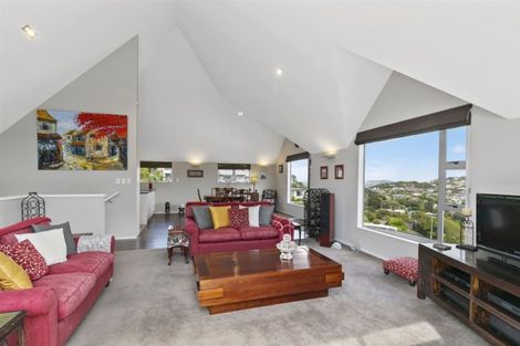 Photo of property in 7b Shortland Street, Khandallah, Wellington, 6035