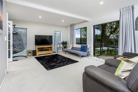 Photo of property in 2/14 Aramoana Avenue, Devonport, Auckland, 0624