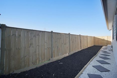 Photo of property in 30 Cloonlyon Drive, Flat Bush, Auckland, 2019