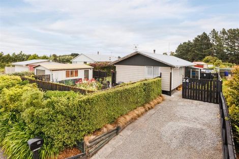 Photo of property in 24 Barton Street, Marton, 4710