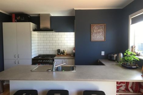 Photo of property in 13 Meadowvale Drive, Levin, 5510