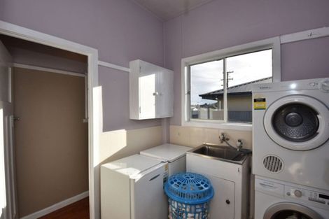 Photo of property in 44 Moa Street, Waikiwi, Invercargill, 9810