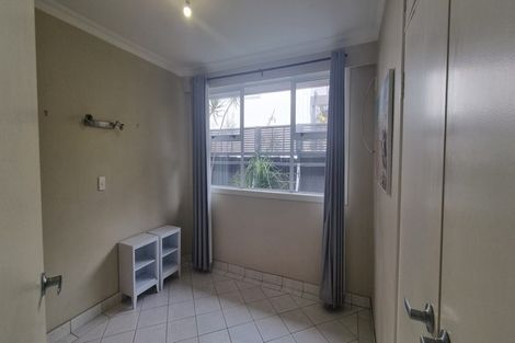 Photo of property in 2/171 Marine Parade, Mount Maunganui, 3116