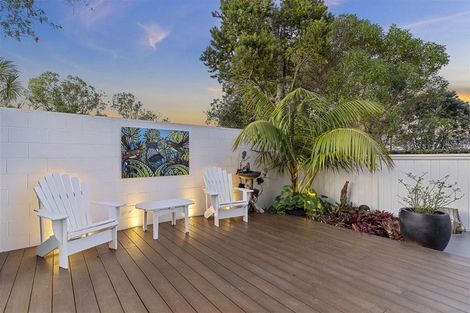 Photo of property in 123a Churchill Road, Rothesay Bay, Auckland, 0630