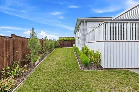 Photo of property in 10 Pekanga Road, Orewa, 0931