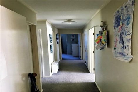 Photo of property in 2/117 Wallace Road, Papatoetoe, Auckland, 2025