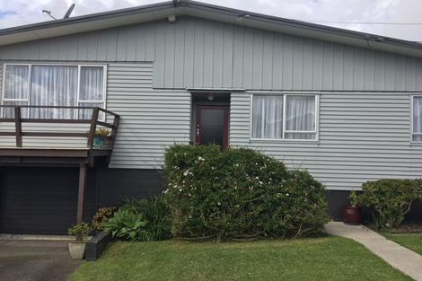 Photo of property in 116a Mcleod Road, Te Atatu South, Auckland, 0610