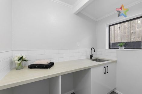 Photo of property in 24 Kennedy Grove, Stokes Valley, Lower Hutt, 5019