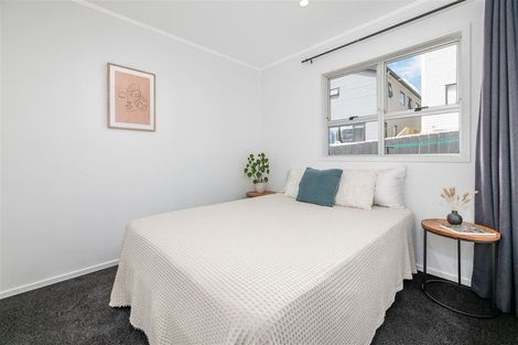 Photo of property in 2/45 Reynella Drive, Massey, Auckland, 0614
