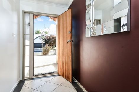 Photo of property in 18 Roderick Place, Rototuna, Hamilton, 3210