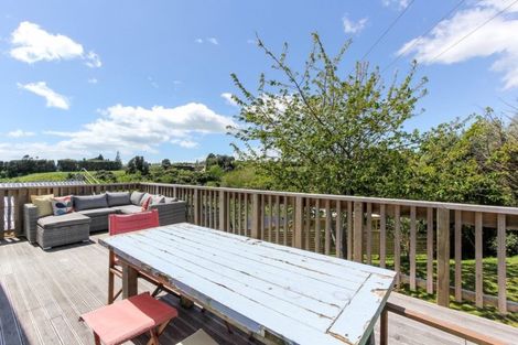 Photo of property in 119 Wairau Road, Oakura, 4314