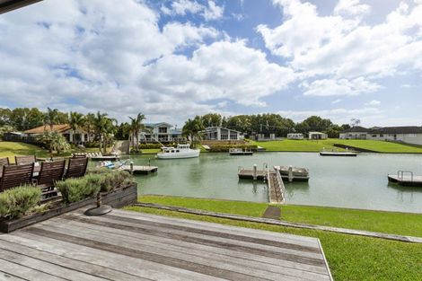 Photo of property in 10 Hei Esplanade, Whitianga, 3510