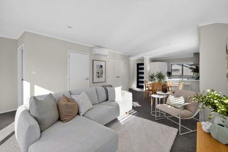 Photo of property in 21 Marion Crescent, Papamoa Beach, Papamoa, 3118