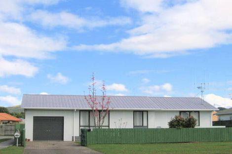 Photo of property in 6a Doncaster Drive, Papamoa Beach, Papamoa, 3118