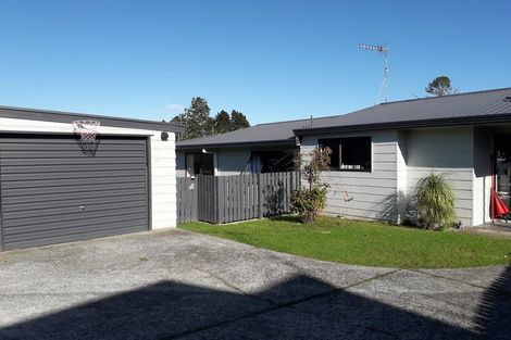 Photo of property in 7 Pokapu Place, Bethlehem, Tauranga, 3110