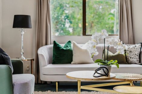 Photo of property in 38 Eyre Street, Henderson, Auckland, 0612