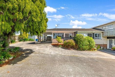 Photo of property in 1 Pleasant Road, Glen Eden, Auckland, 0602