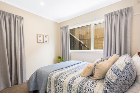 Photo of property in 120b Main Road, Titahi Bay, Porirua, 5022