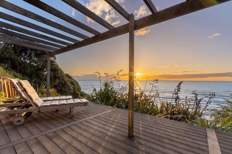 Photo of property in 84 Ames Street, Paekakariki, 5034