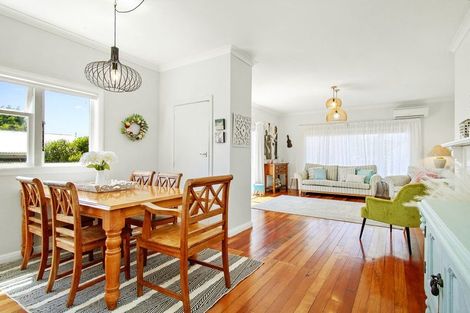 Photo of property in 3 Mako View, Titahi Bay, Porirua, 5022