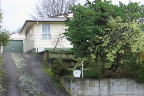 Photo of property in 32 Escort Grove, Awapuni, Palmerston North, 4412