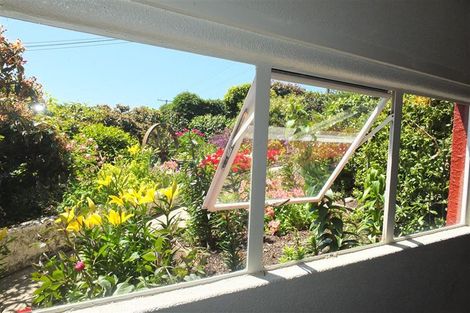 Photo of property in 12 Selwyn Street, South Hill, Oamaru, 9400
