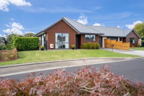 Photo of property in 11 Clifford Close, Leamington, Cambridge, 3432
