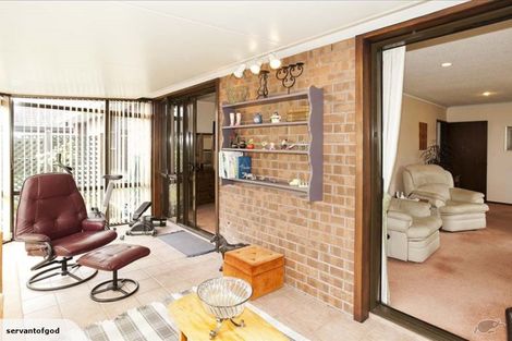 Photo of property in 52 Briarmont Street, Avondale, Christchurch, 8061