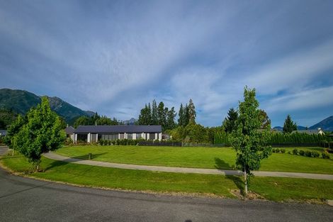 Photo of property in 3 Keats Place, Hanmer Springs, 7334