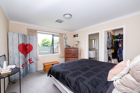 Photo of property in 12 Delta Mews Place, Clive, 4102