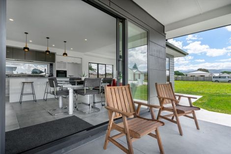 Photo of property in 17 Madison Street, Carterton, 5713