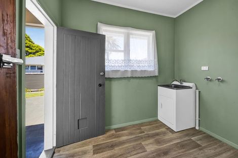 Photo of property in 20 Mclean Street, Hawera, 4610