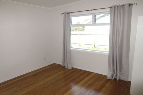 Photo of property in 1 Te Kupe Road, Paraparaumu Beach, Paraparaumu, 5032